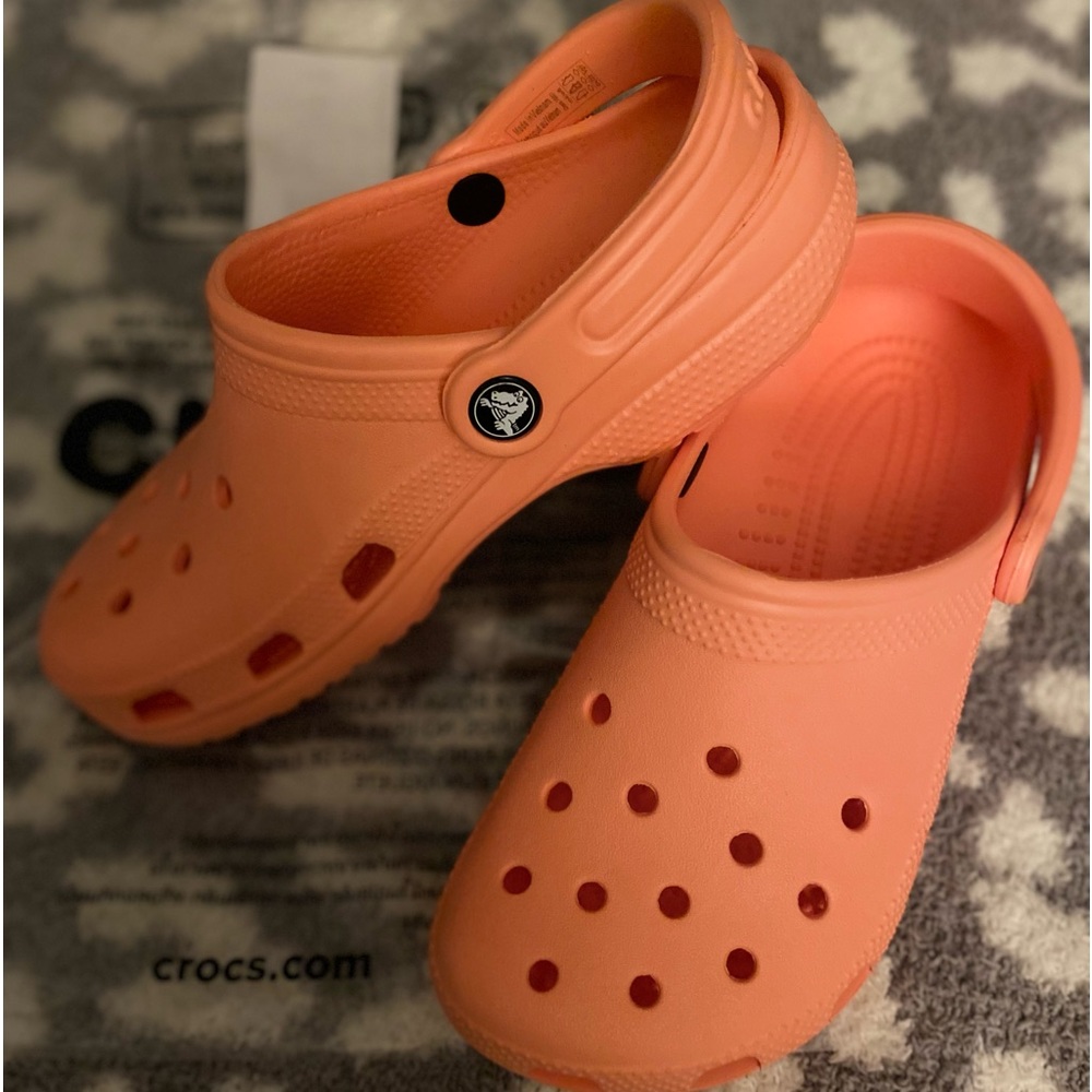 🐊 Crocs